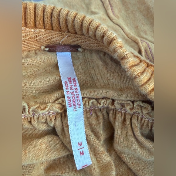 Free People Tiani Tee Embroidered Applique Elephant Flower Boho Tunic Top Yellow - Picture 7 of 7